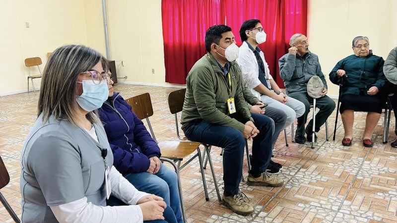 Vecinos de la Junta N° 23 participaron activamente del Conversatorio de Salud impulsado por el Hospital de Puerto Natales