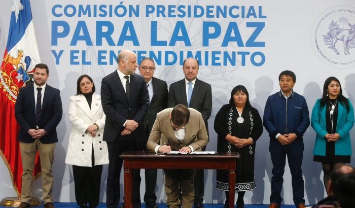 Lanzan Comisión para la Paz y el Entendimiento: estará integrada por senadores Huenchumilla y Aravena