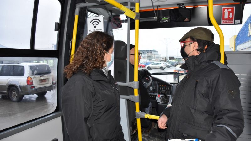 Salud y Transporte de Magallanes se suman al llamado de uso de mascarillas en buses publicos e interurbanos