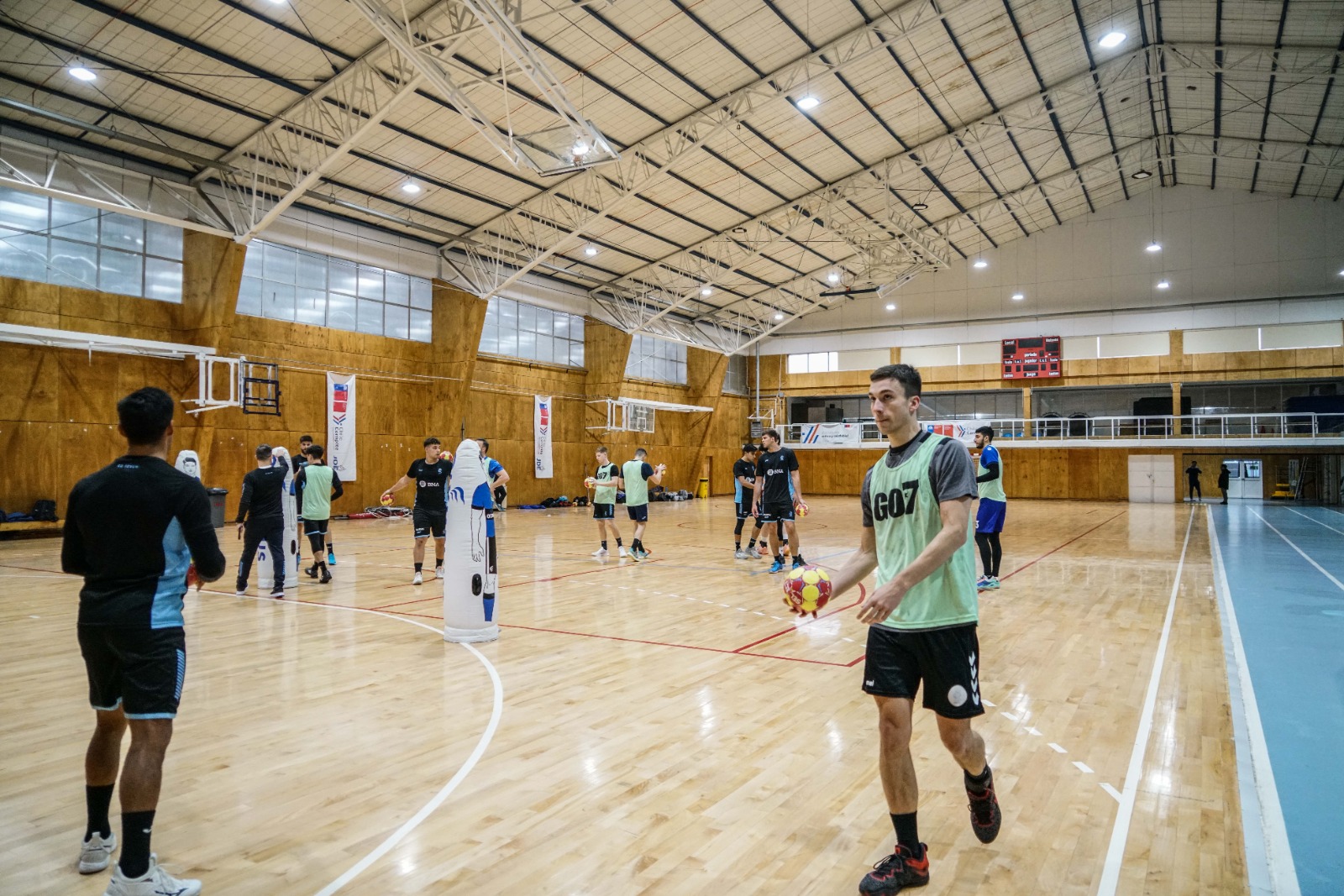 Selección argentina de balonmano arribó a Punta Arenas para enfrentarse al equipo chileno
