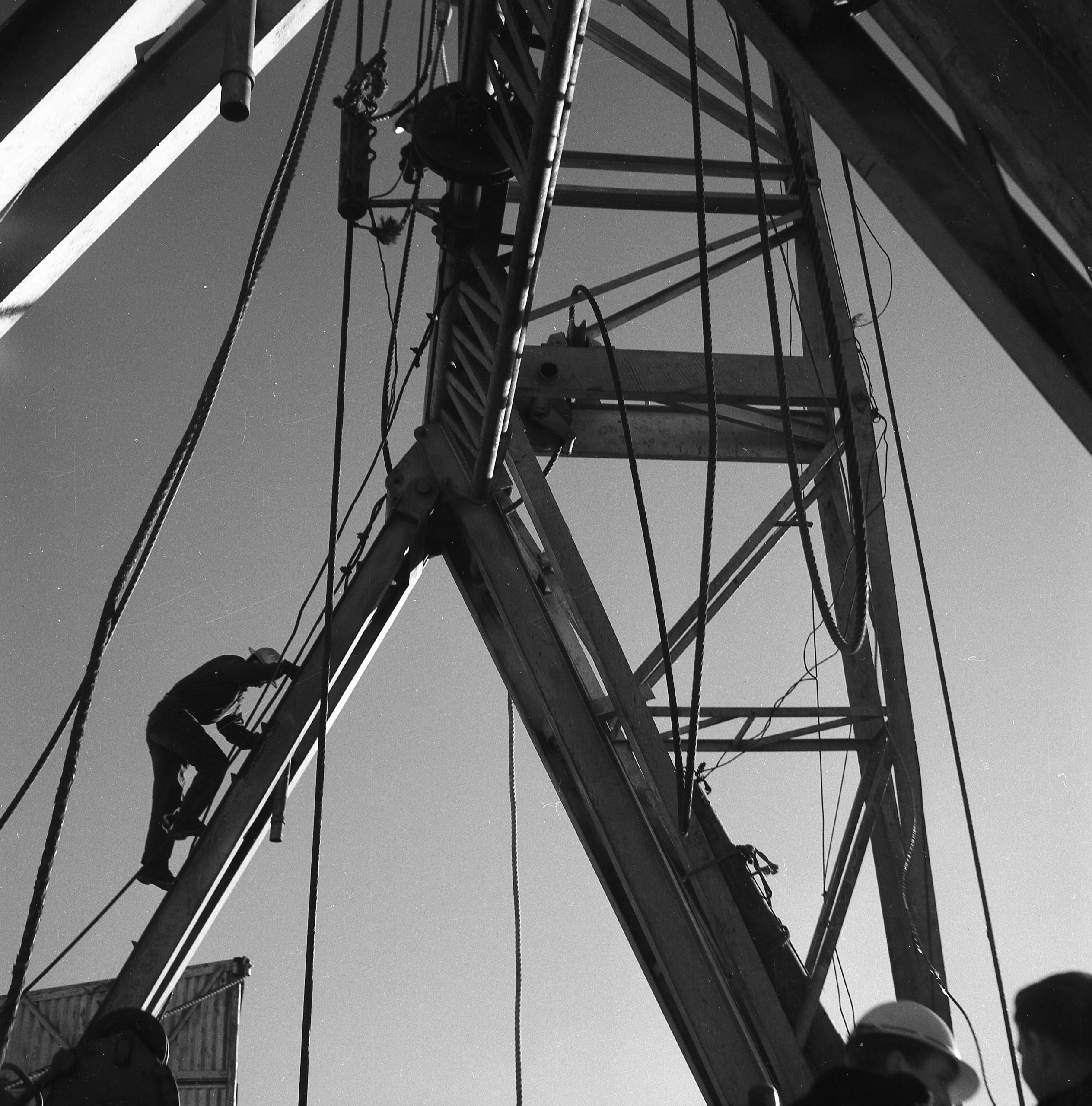 El 24 de julio de 1961 fue creado el Comando Unido de los Trabajadores de la Empresa Nacional del Petróleo