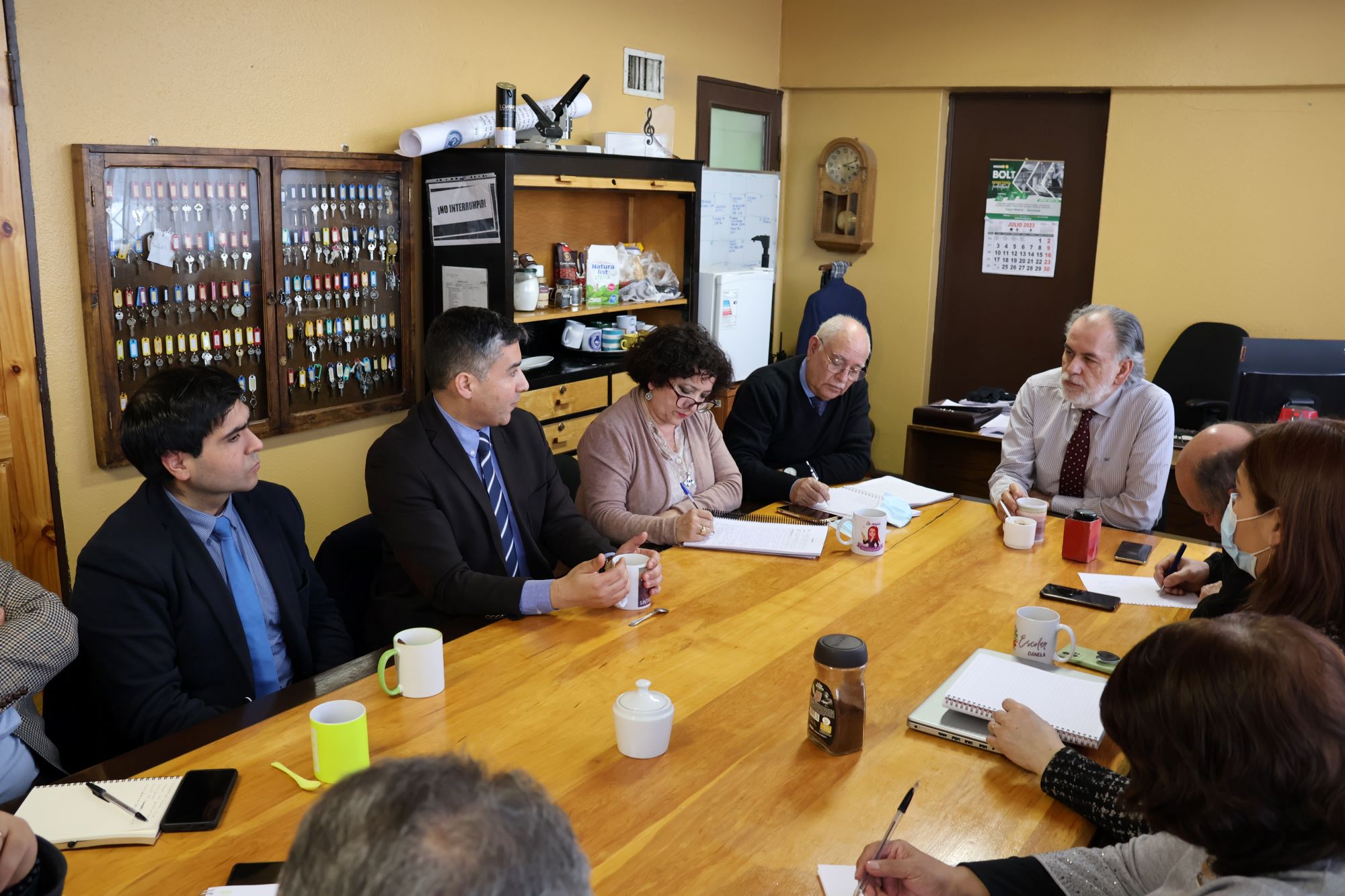 Reunión informativa del SLEP con equipo directivo del Liceo Industrial de Punta Arenas