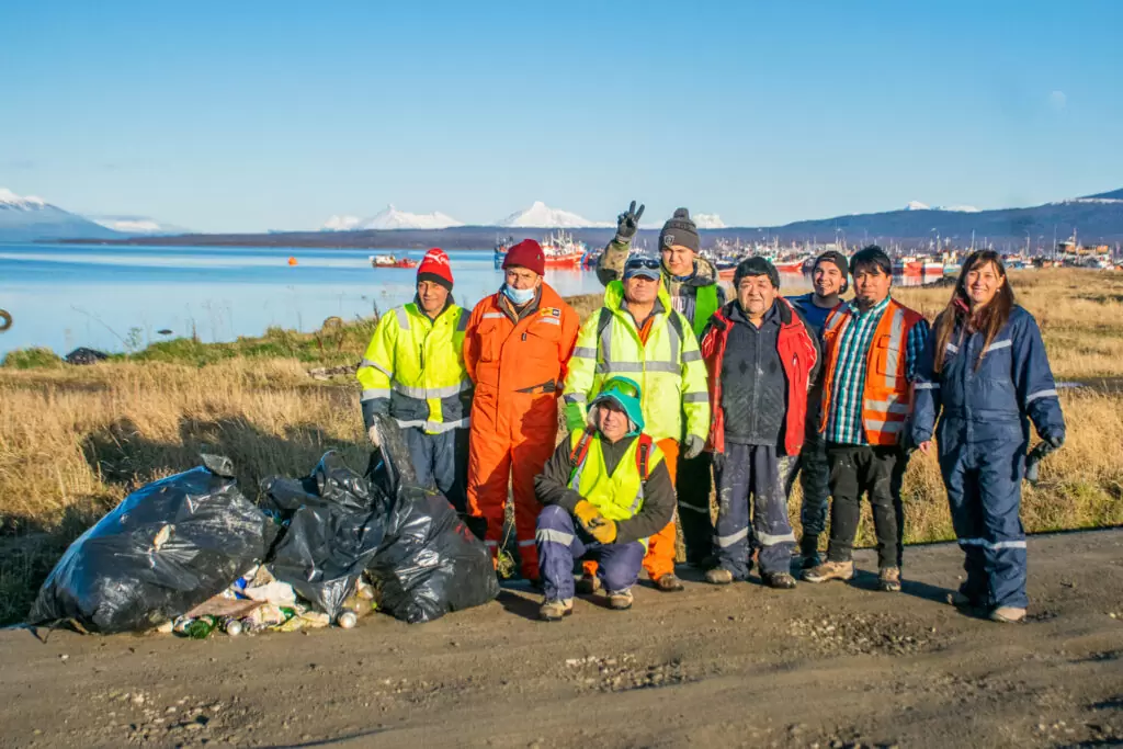 Municipio inicia campaña de eliminación de microbasurales en Puerto Natales