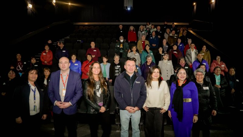 Municipalidad de Punta Arenas y Espacio Urbano inician programa de acompañamiento para adultos mayores