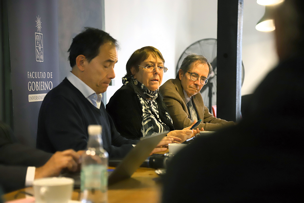 Ex Presidenta Michelle Bachelet expone sobre derechos humanos, democracia y equidad de género en la Universidad de Chile