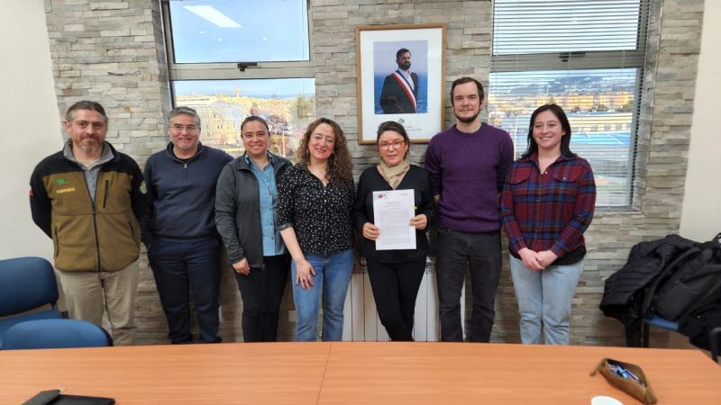 CONAF Magallanes y Fundación Rewilding Chile firmaron convenio de colaboración