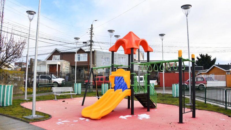 Municipio mostró avances del proyecto de mejoramiento de 59 plazoletas del sector surponiente de Punta Arenas