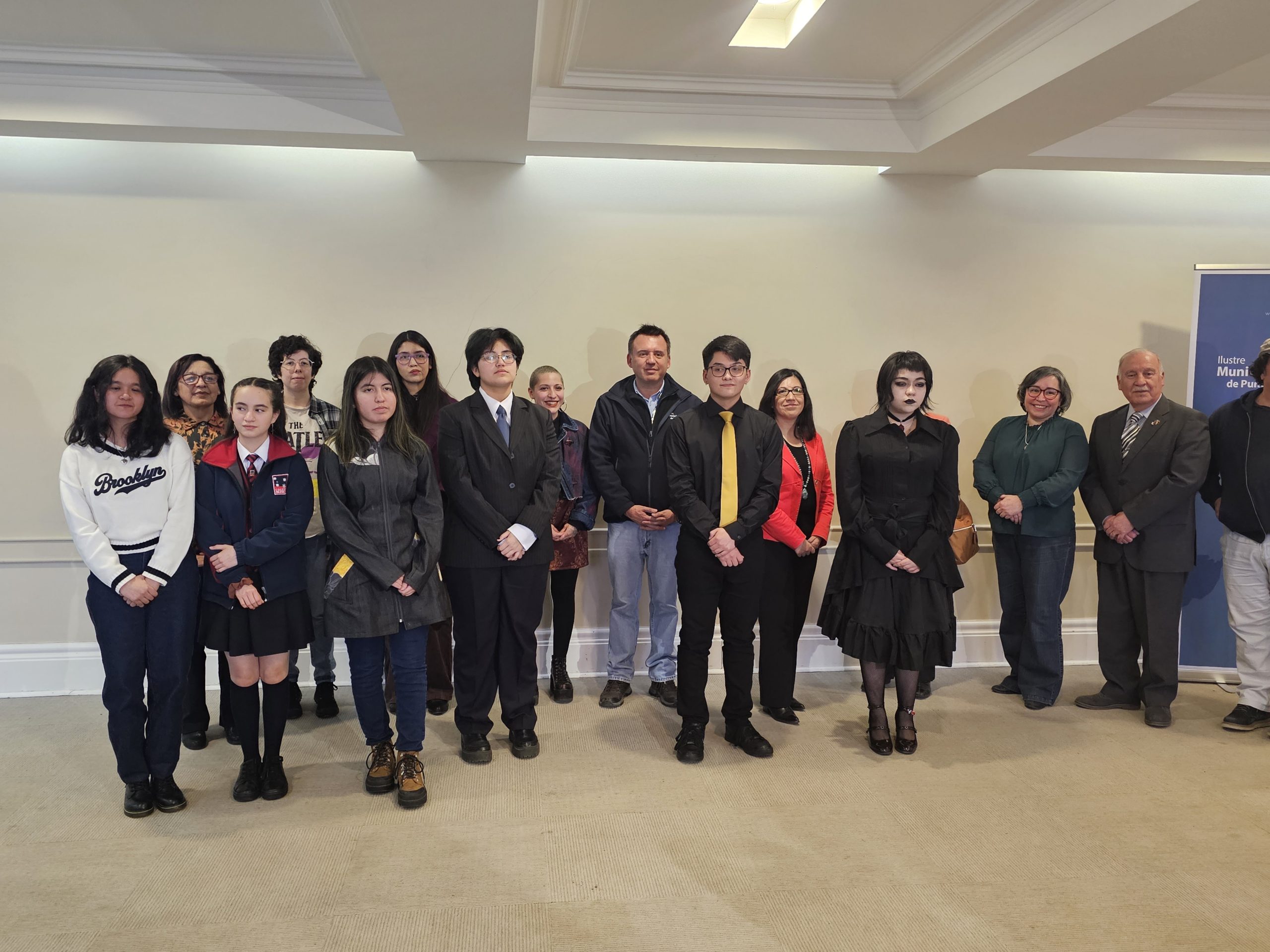 Municipio de Punta Arenas realizó la premiación de la VII versión del concurso literario «Una Mujer, una historia»