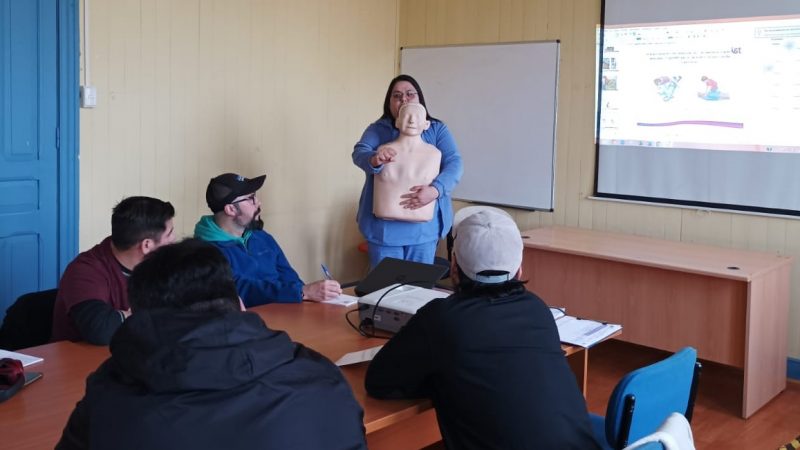 Equipo Epaustral se capacita en Primeros Auxilios a lo largo de la región
