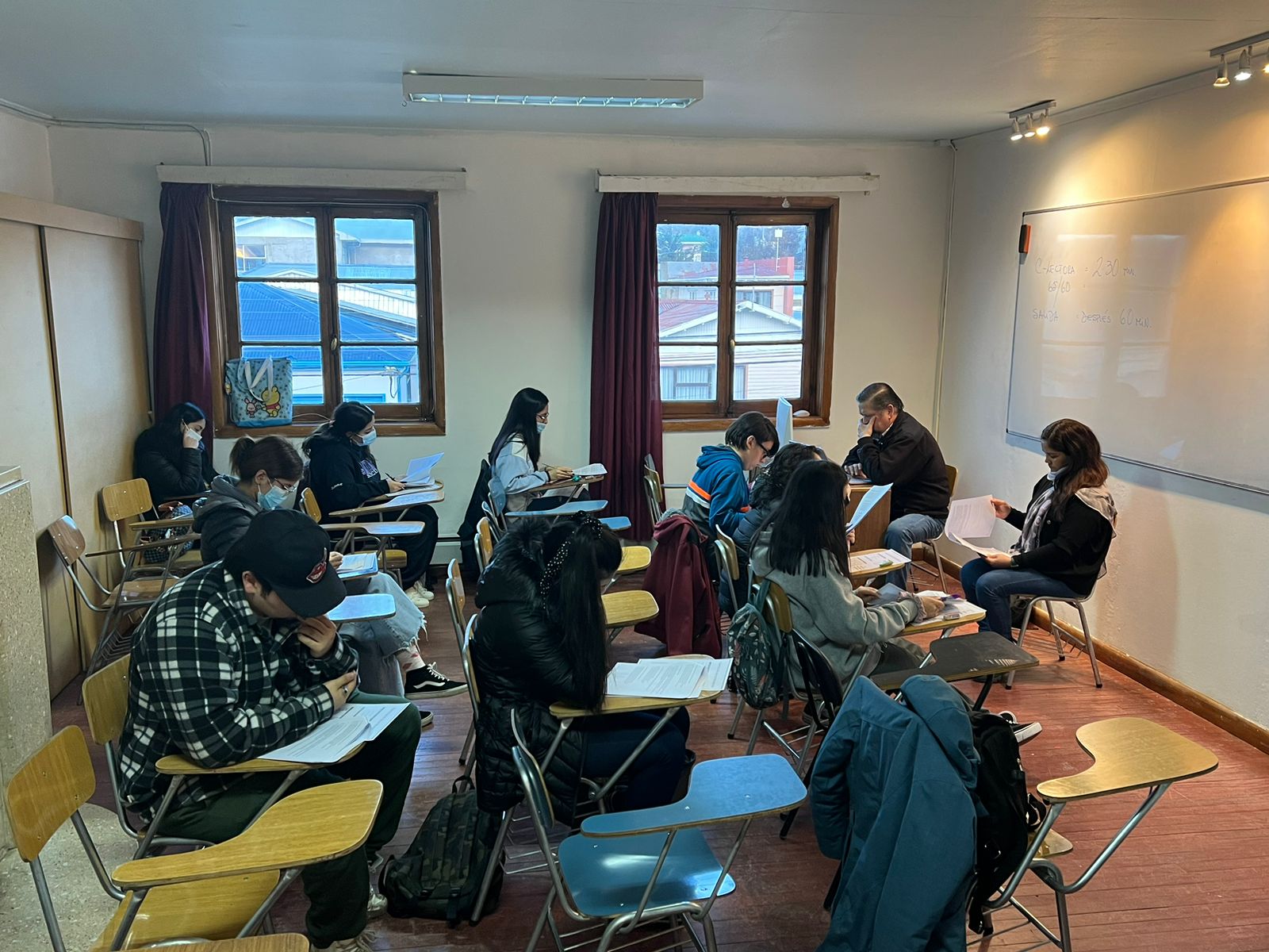 Exitoso primer ensayo PAES en el preuniversitario La Idea en Punta Arenas y Puerto Natales