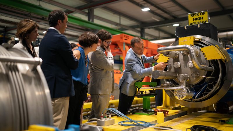 Presidente Boric y ministra Aisén Etcheverry anuncian inicio del proceso para que Chile sea estado asociado del Centro Europeo para la Investigación Nuclear, CERN