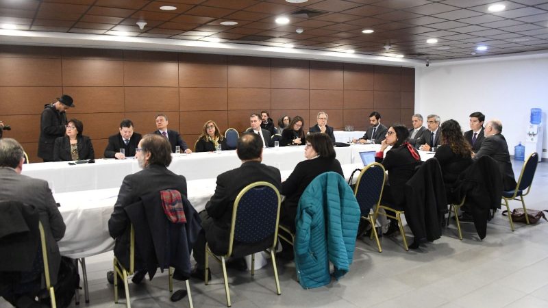 Ministro Marcos Kusanovic de la Corte de Apelaciones participa en reunión sobre el Plan de Búsqueda de Detenidos Desaparecidos