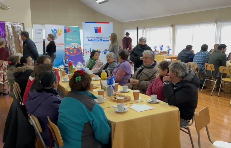 45 adultos mayores se sumaron al Programa Vínculos de la Municipalidad de Porvenir