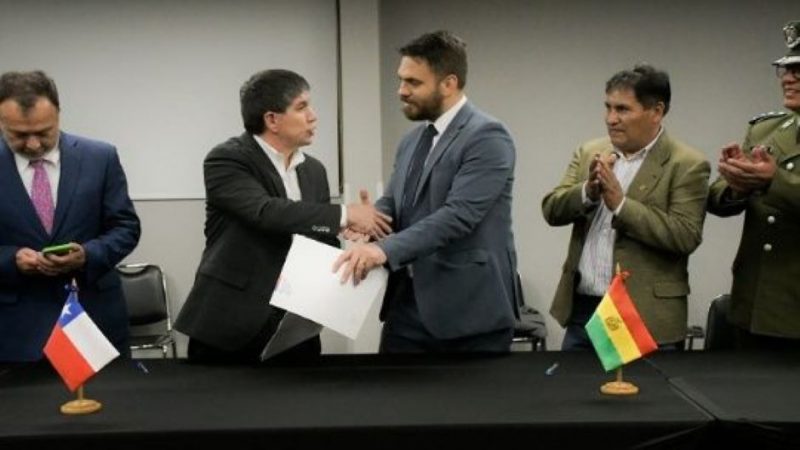 Gobiernos de Bolivia y Chile acuerdan luchar contra contrabando fronterizo