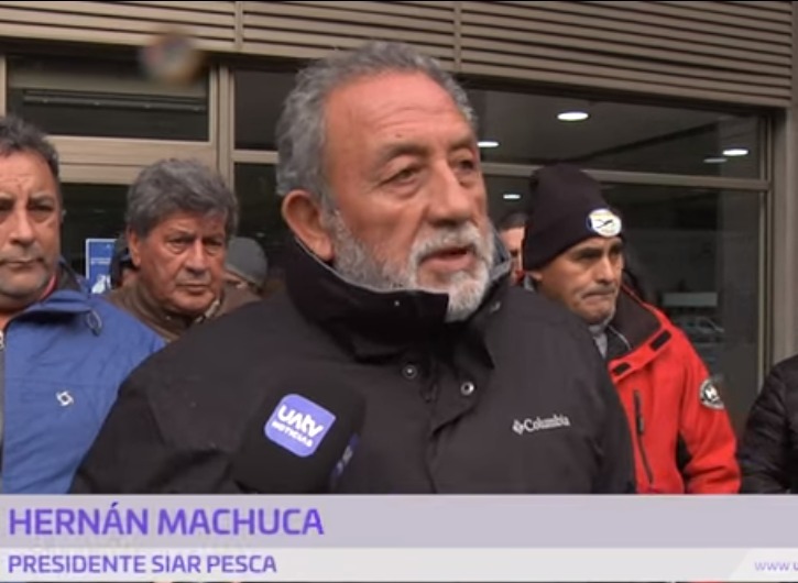 Pescadores artesanales y recreativos en pugna con el salmón Chinook