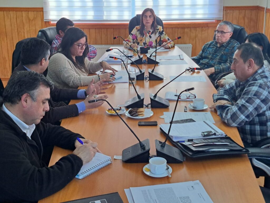 Dos escuelas y un jardín infantil serán traspasados a la nueva educación pública en Torres del Paine