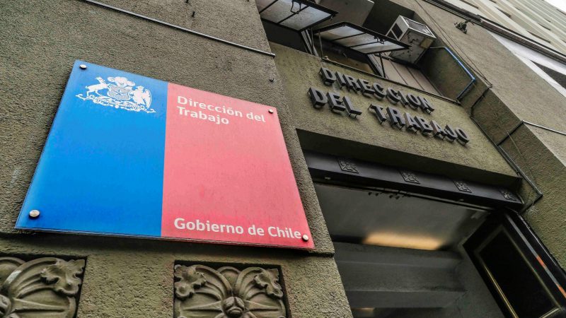 Contraloría desestima conflicto de intereses de Director del Trabajo en dictamen de plataformas