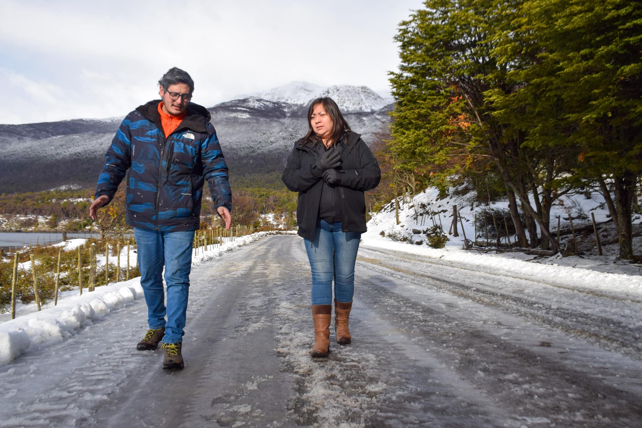 Ante contingencia por nieve:Inspeccionan estado de ruta y escuchan necesidades de habitantes de zonas alejadas hacia Puerto Navarino