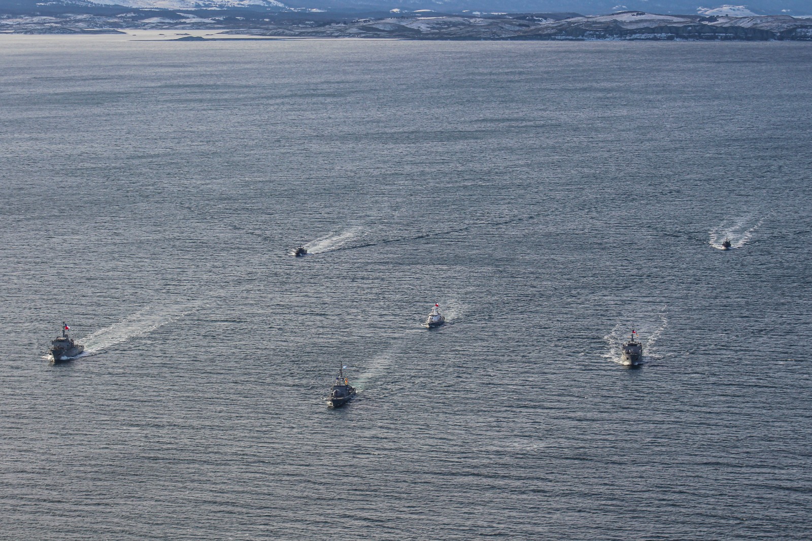 Finalizó ejercicio combinado Viekaren 2023 donde Armadas de Chile y Argentina desplegaron sus unidades en escenarios ficticios simulados en el Canal Beagle