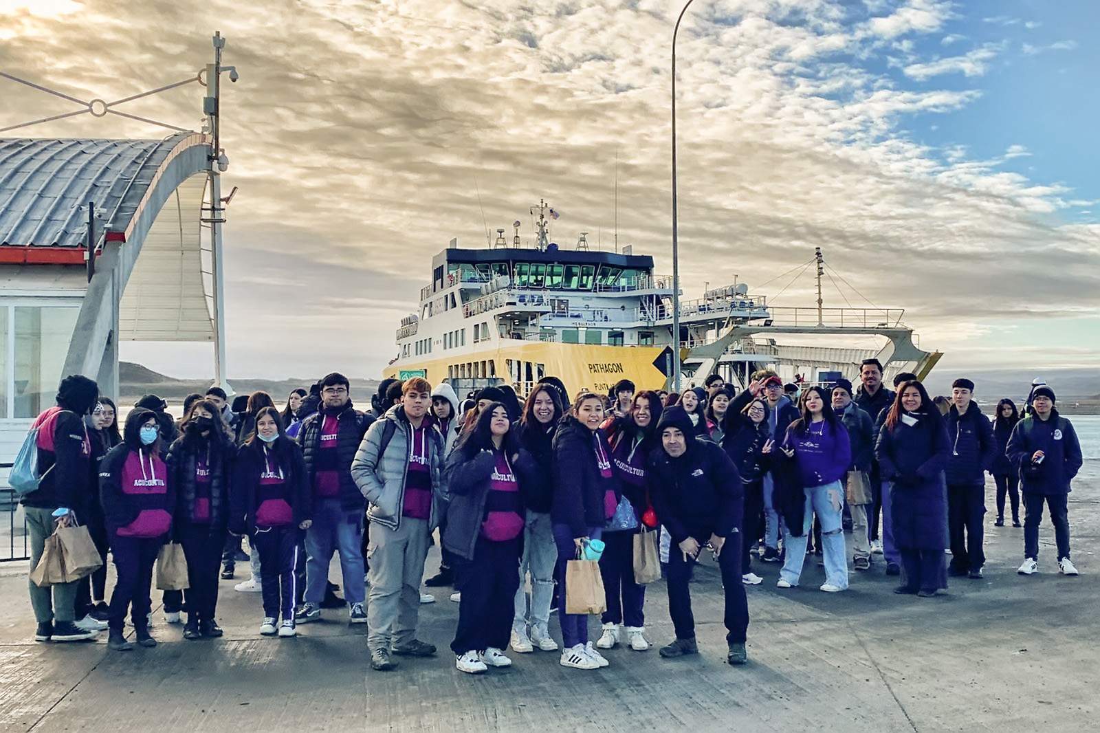 Cerca de un centenar de estudiantes secundarios de Punta Arenas visitaron sede del CFT de Magallanes en Tierra del Fuego