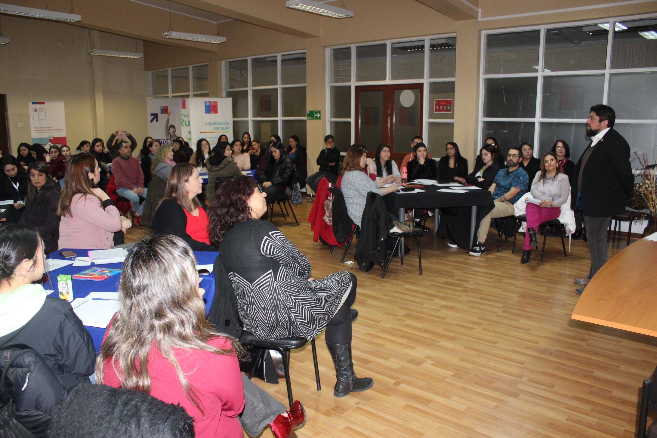 Conversatorio sobre Trastorno del Espectro Autista fue realizado por la Secretaría Regional Ministerial de Educación en Punta Arenas