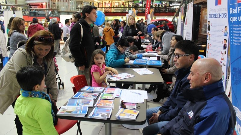 Este viernes desde las 15:00 horas en Zona Franca de Punta Arenas | Servicio Nacional de Migraciones y canes adiestrados en Plaza de Justicia