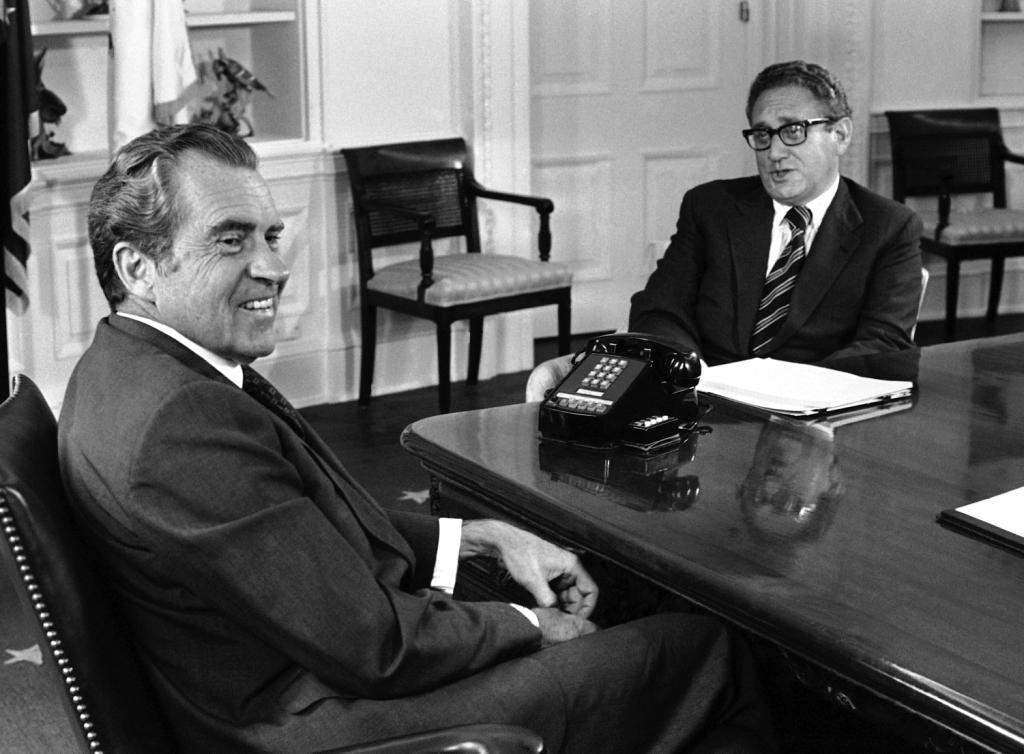 Henry Kissinger a Richard Nixon en 1970: “Los militares chilenos son un grupo bastante incompetente” | El País