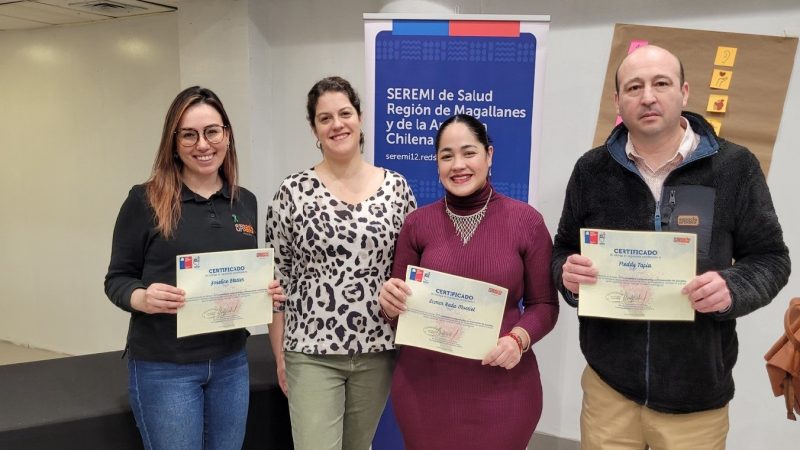 15 trabajadoras y trabajadores de empresas del Mall Espacio Urbano Pionero se certificaron como facilitadores Comunitarios en Prevención de Suicidio