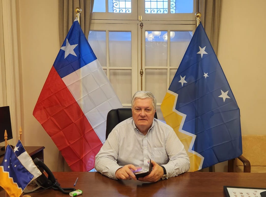 Kusanovic propone instalar descongelamiento eléctrico en las pistas e incorporar mayor tecnología en los aeropuertos de la región.
