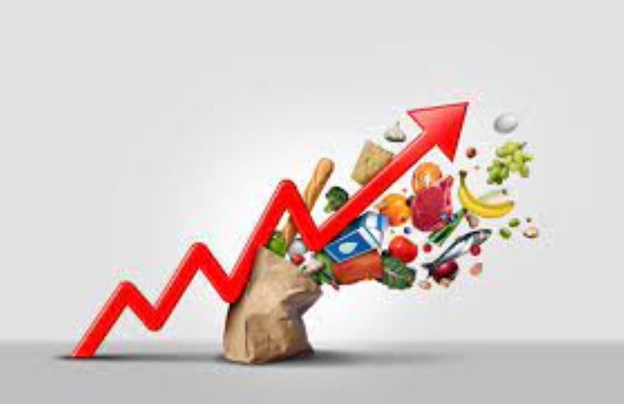“Nos encaminamos a terminar el año 2023 con una inflación bajo el 5% e incluso cercano al 4%, lo que son buenas noticias” | Director Escuela de Negocios y Economía, PUCV