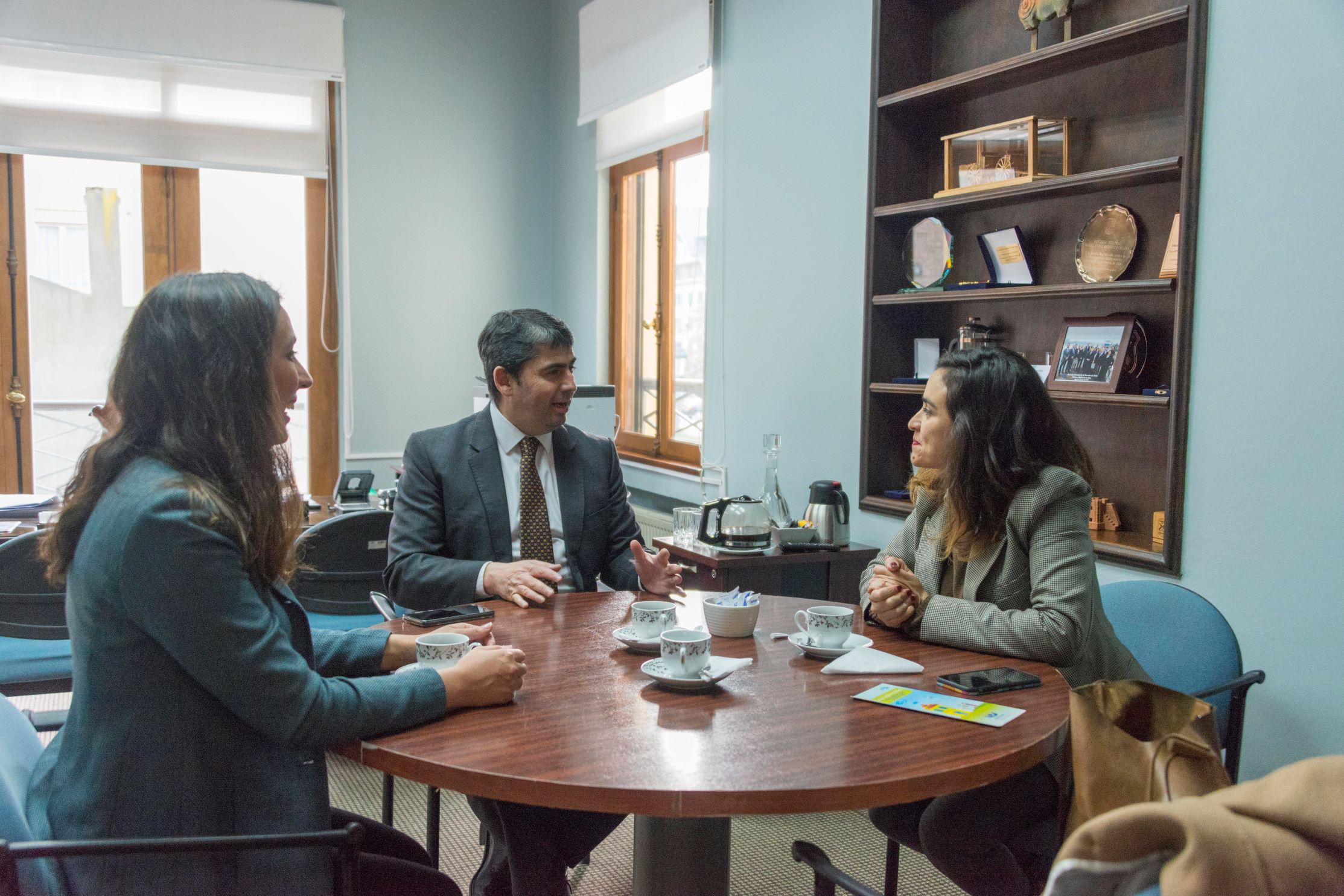 Diputada por Magallanes Javiera Morales se reúne con Fiscal Regional para abordar prioridades en materia de seguridad