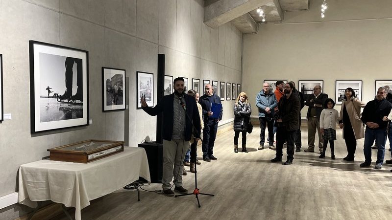 Hasta el 6 de septiembre se podrá conocer legado fotográfico de Arnaldo Alarcón Fabres en Zona Austral de Punta Arenas