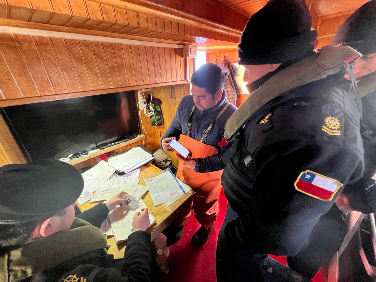 Durante el mes de agosto, la LSG «Alacalufe» efectuó fiscalización pesquera en Distrito Naval Beagle
