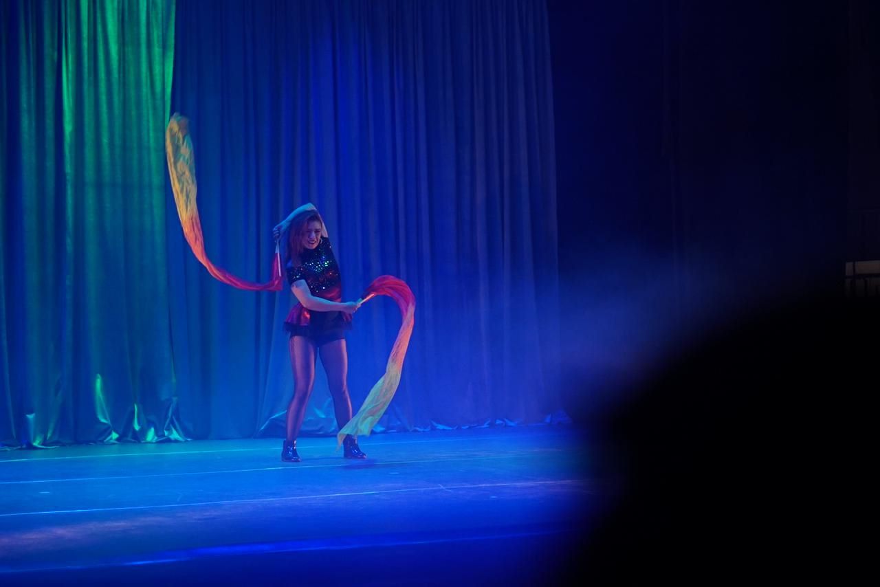 Circo del Sur cerró una velada mágica para toda la familia con su gran espectáculo “Platinium” | El show circense sacó carcajadas y aplausos, bajo dos funciones realizadas en el Centro Cultural
