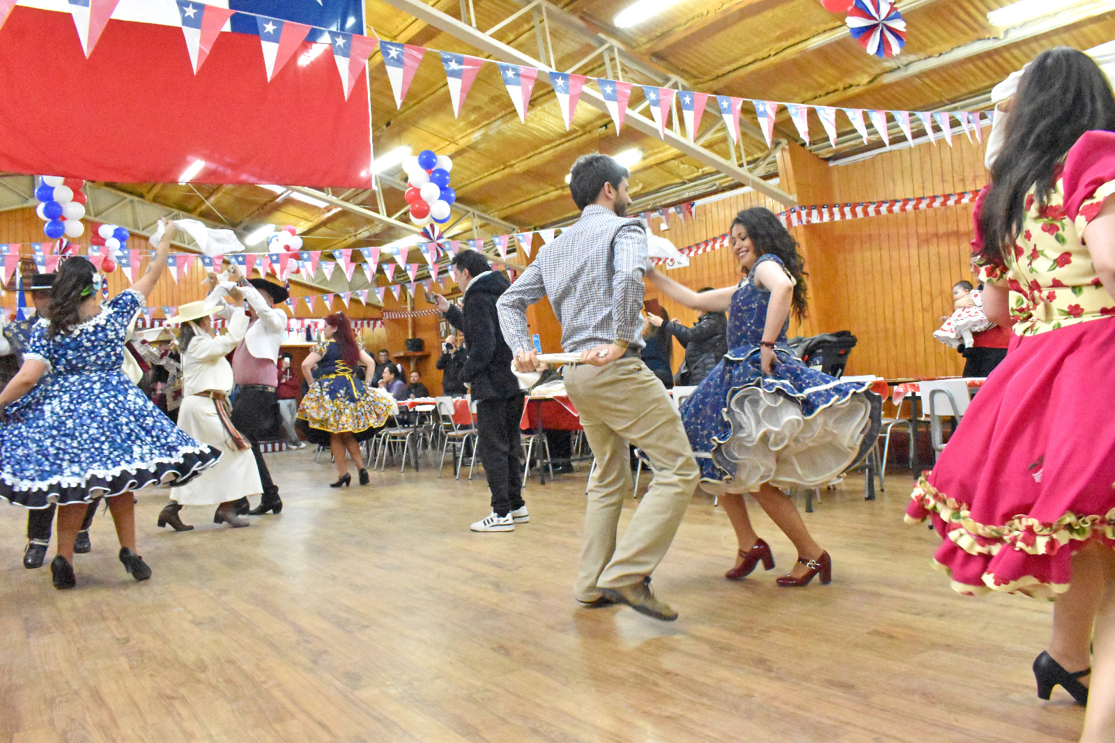 Autoridades regionales llaman a festejos de Fiestas Patrias en Magallanes con alegría y en familia