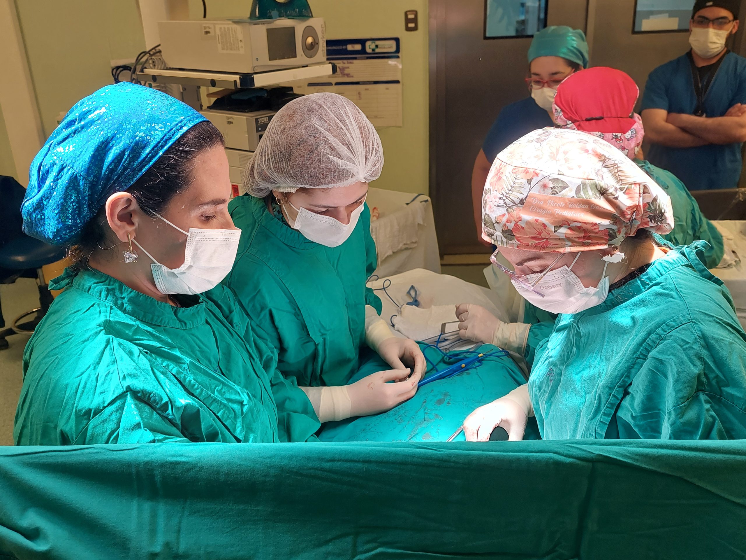 Quince pacientes en lista de espera de cirugía plástica pediátrica recibieron su operación