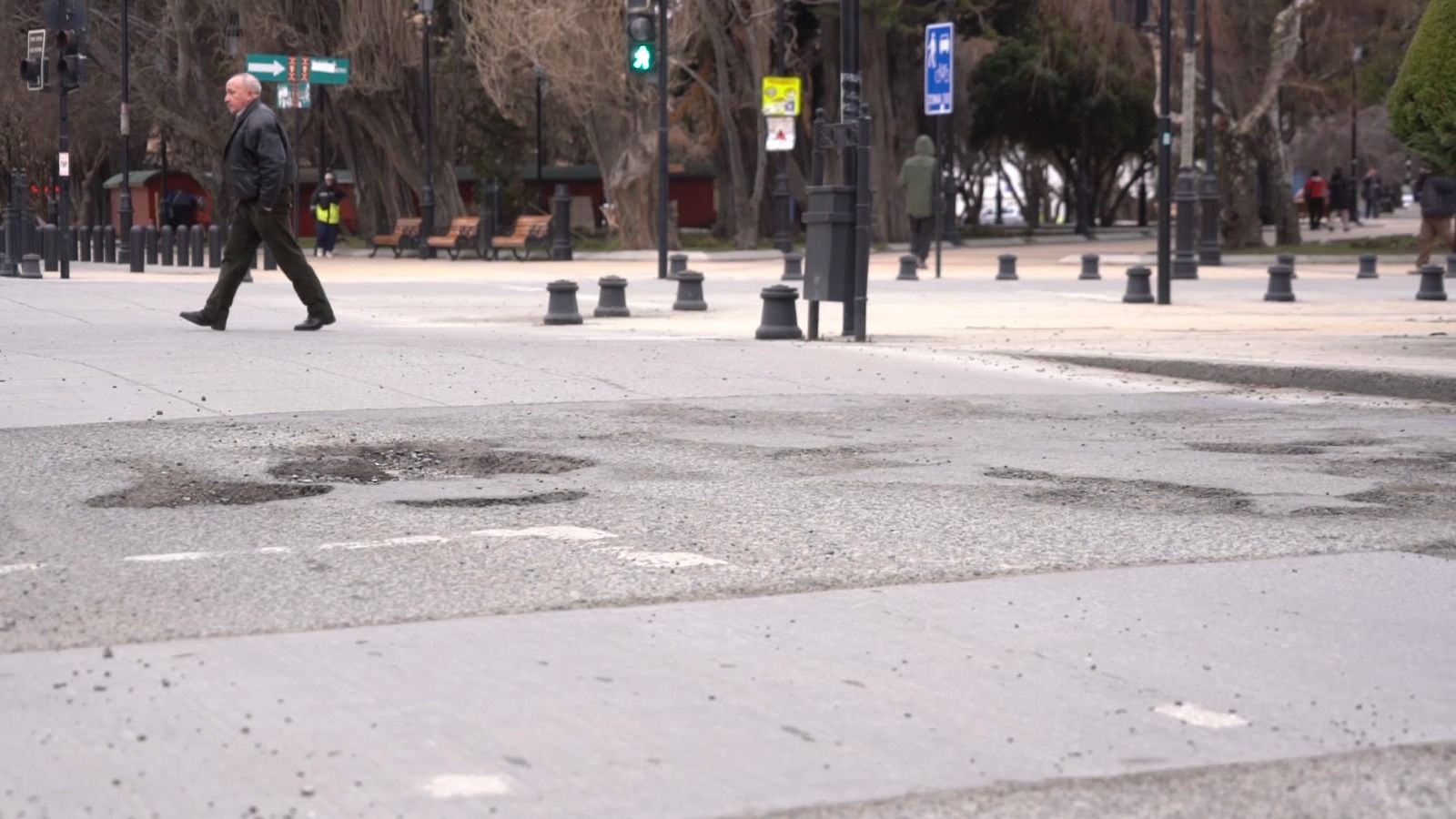 Municipio de Punta Arenas solicita a Serviu apurar los procesos de estudios para iniciar en verano trabajos de recarpeteo y pavimentación
