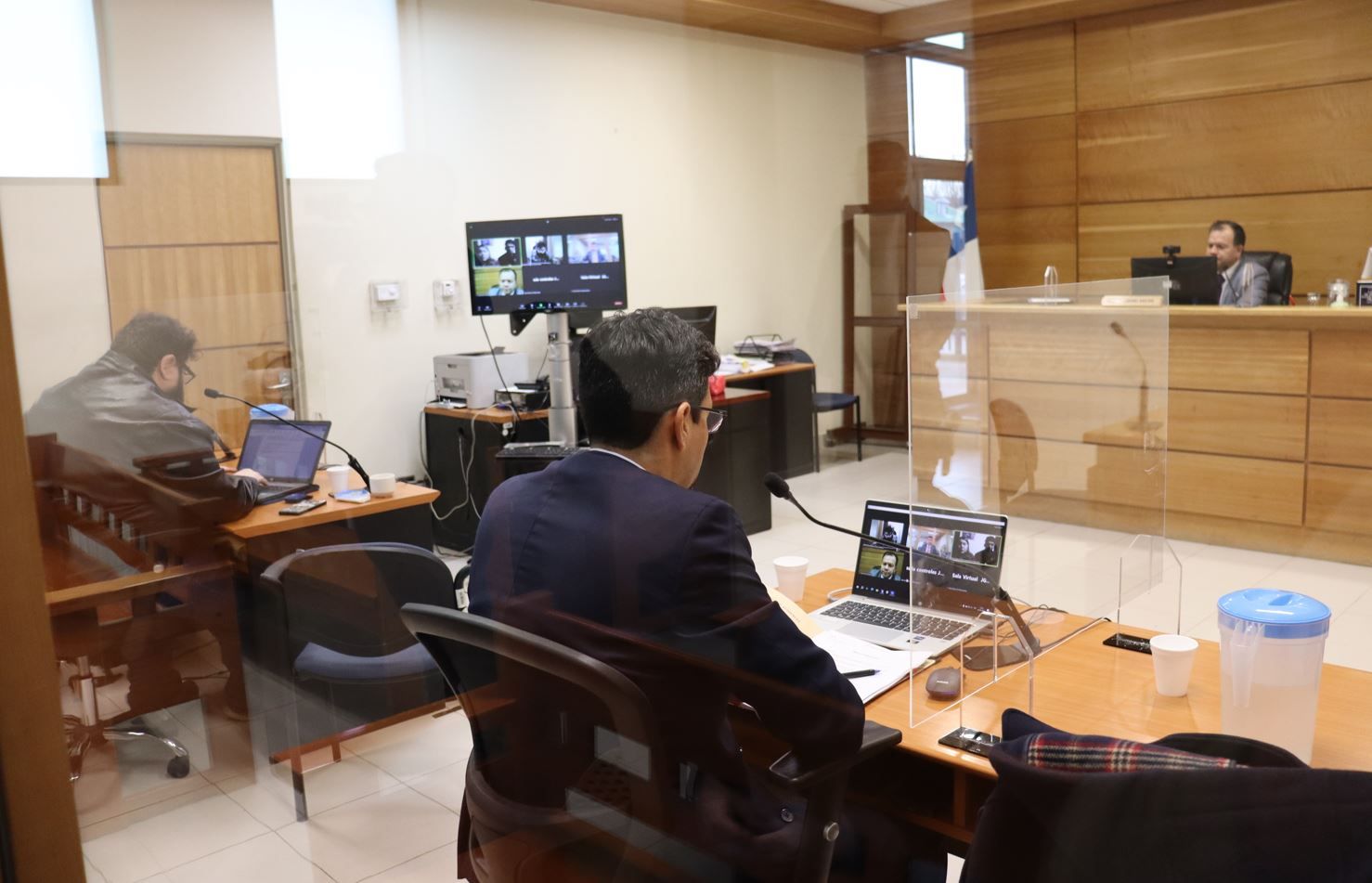 Pareja fue formalizada por traficar drogas en Puerto Natales | Desde Calama enviaban encomiendas con las sustancias ilícitas