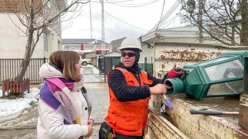 Municipalidad de Puerto Natales ejecuta alrededor de 600 millones de pesos en la reposición de luminarias ornamentales