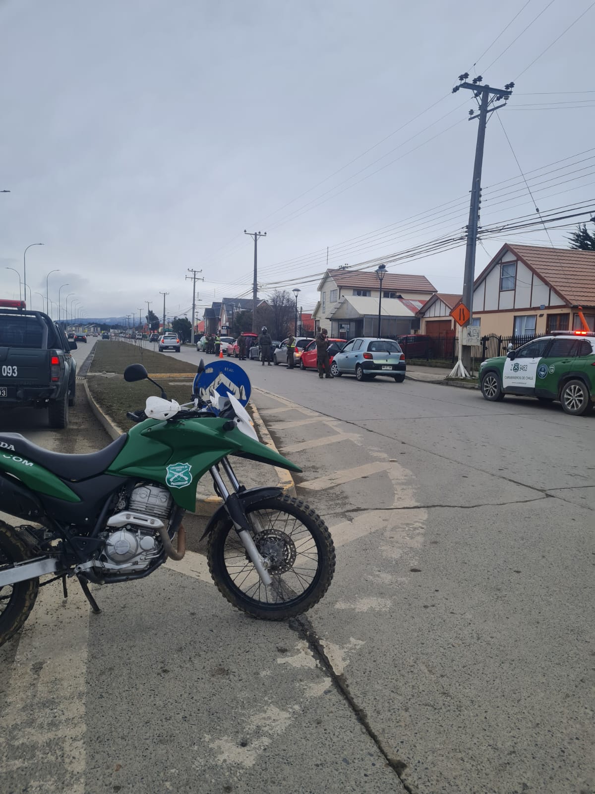 Servicio de rondas de Carabineros en Punta Arenas arrojó 14 vehículos retirados de circulación y 3 detenidos por hurto, lesiones y conducción bajo efectos de la droga