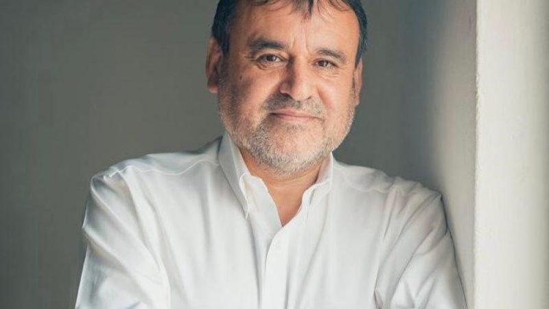 Alcalde de Porvenir José Gabriel Parada informa sobre procesos de administración de personal en municipio fueguino