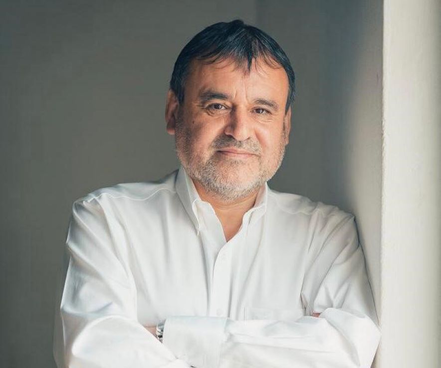 Alcalde de Porvenir José Gabriel Parada informa sobre procesos de administración de personal en municipio fueguino