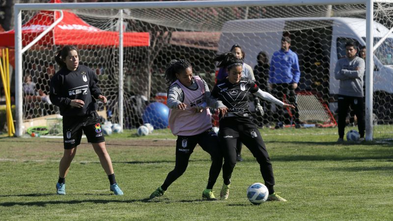  Dirección del Trabajo multó a 25 clubes de fútbol femenino por infracciones laborales y de higiene y seguridad