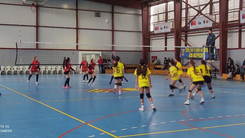 Colegio Alemán de Punta Arenas triunfa en final de Vóleibol Damas de los Juegos Deportivos Escolares