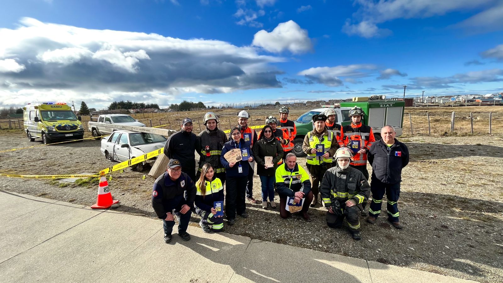 En Fiestas Patrias refuerzan llamado a conducción responsable y prevención de choques a postes eléctricos | EDELMAG, Seguridad Pública, Senda, Carabineros, Bomberos y SAMU