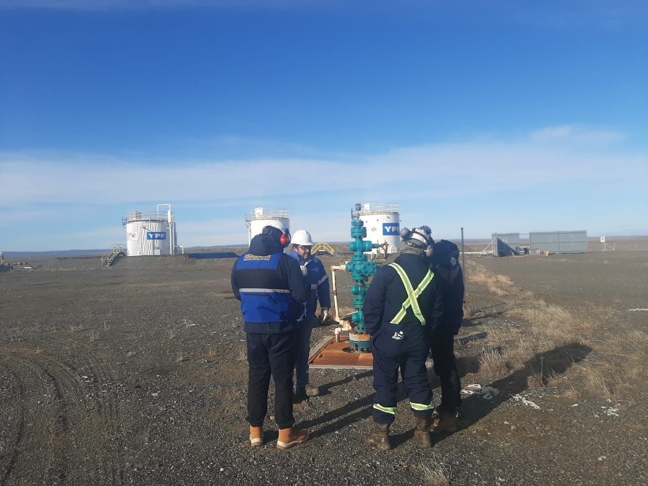 Superintendencia de Medio Ambiente y Dirección  General de Aguas del MOP en fiscalizaciones en pozos de hidrocarburos en Tierra del Fuego