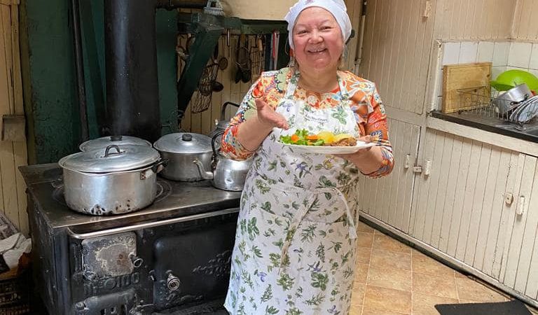Municipalidad de Río Verde recopila tradiciones culinarias patagónicas para libro de recetas