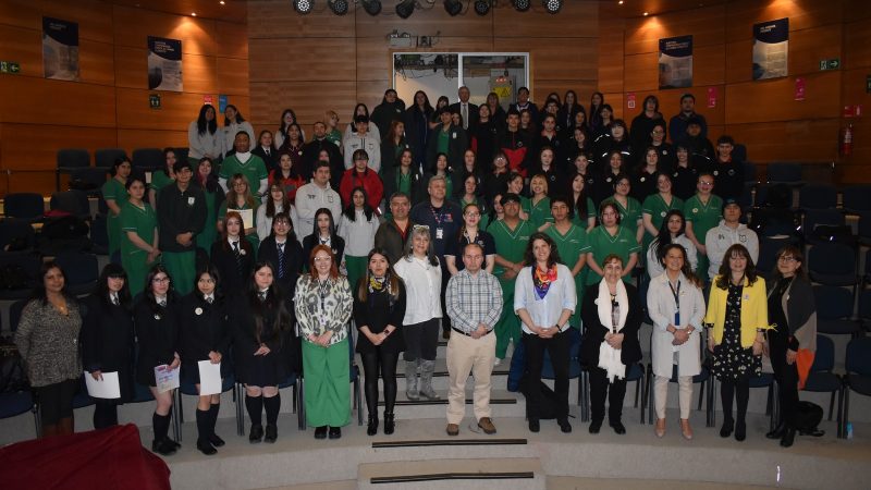 Estudiantes de 4 liceos de Punta Arenas participaron en jornada «Actívate, Cuidate y Vive, sin ACV Promoción de la Salud»