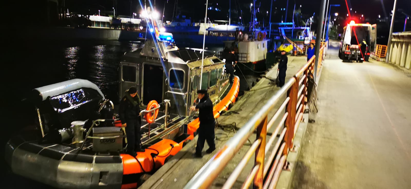 Armada realiza evacuación médica desde Isla Lennox en el Distrito Naval Beagle