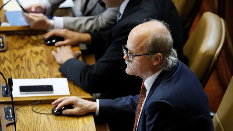 Cámara solicita mejorar la fórmula de cálculo para el financiamiento de la educación municipal | Propuesta del Diputado Christian Matheson